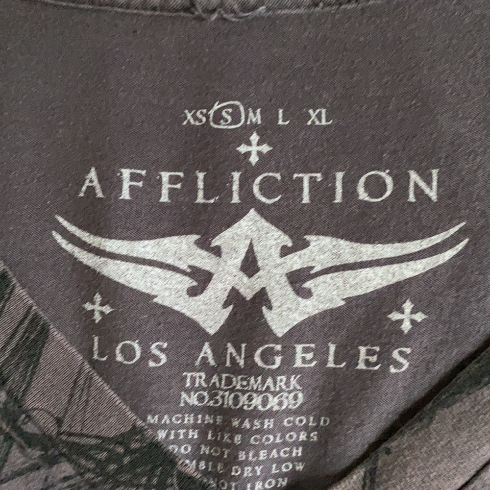 Affliction tshirt - Picture 8 of 10